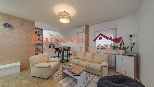 Stan, Jednoiposoban, Prodaja, 103m2, Vojvode Vlahovića, Voždovac, Mate Milosevica