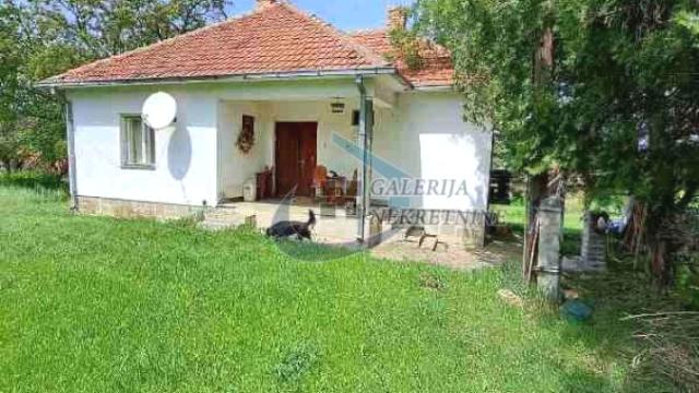 Kuća, Trosoban, Prodaja, 104m2, Amerić, Mladenovac, Vujičić put
