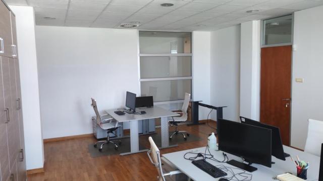 Poslovni prostor, Izdavanje, 330m2, Bežanijska kosa 1, Novi Beograd, Partizanske avijacije