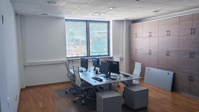 Poslovni prostor, Izdavanje, 330m2, Bežanijska kosa 1, Novi Beograd, Partizanske avijacije