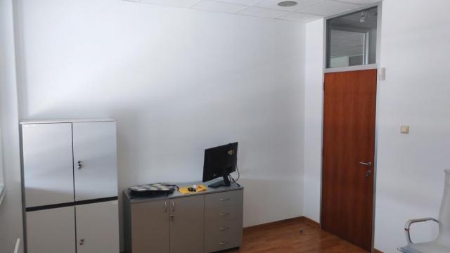 Poslovni prostor, Izdavanje, 330m2, Bežanijska kosa 1, Novi Beograd, Partizanske avijacije