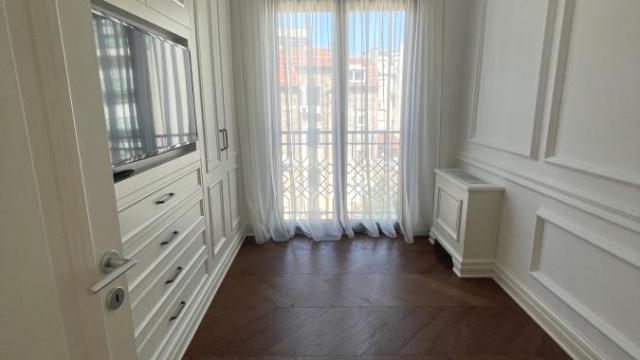 Stan, četvorosoban, Izdavanje, 125m2, Čubura, Vračar, Cara Nikolaja II