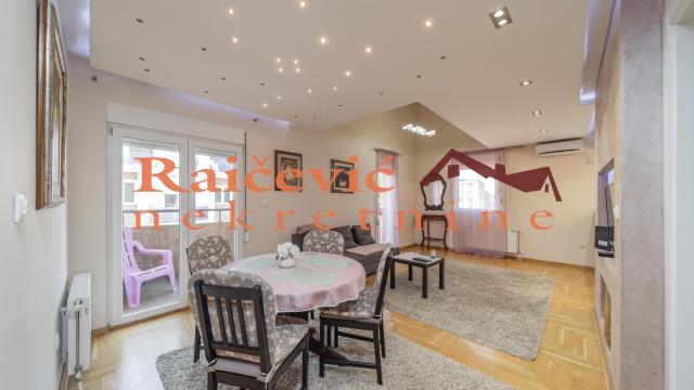 Stan, Trosoban, Prodaja, 84m2, Gornji grad, Zemun, Dragana Rakica
