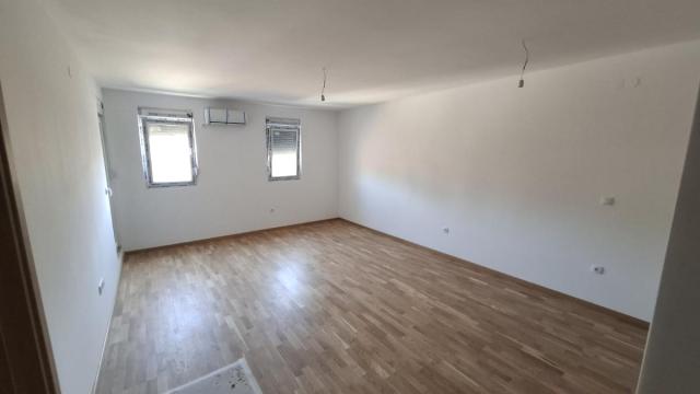 Stan, Dvoiposoban, Prodaja, 52m2, Boleč, Grocka, Janka Gagića