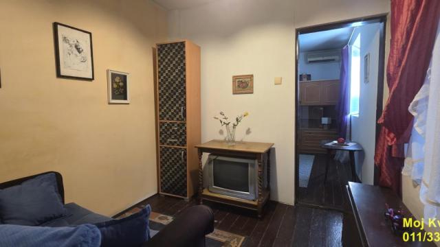 Stan, Jednoiposoban, Prodaja, 31m2, Centar, Zemun, Glavna