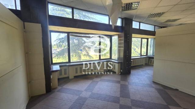 Poslovni prostor, Trosoban, Prodaja, 155m2, Bulevar Arsenija Čarnojevića