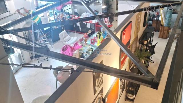 Poslovni prostor, Jednosoban, Izdavanje, 420m2, Trg Nikole Pašića, Stari grad, Dečanska