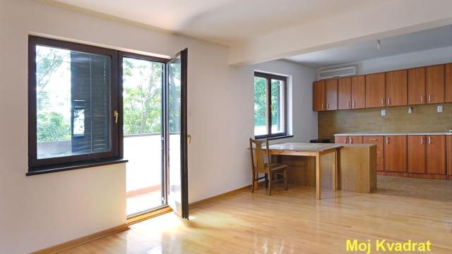Poslovni prostor, Izdavanje, 160m2, Kalvarija, Zemun, Grmečka