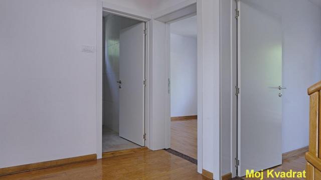 Poslovni prostor, Izdavanje, 160m2, Kalvarija, Zemun, Grmečka