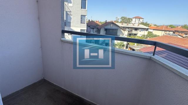 Stan, Trosoban, Prodaja, 70m2, Centar, Gradska lokacija, Ćuprija