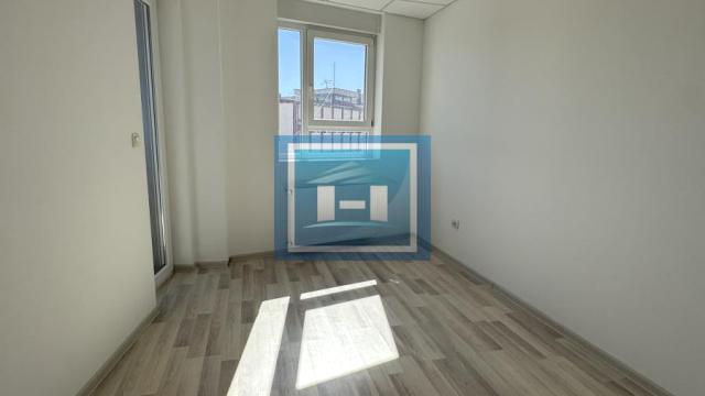 Stan, Trosoban, Prodaja, 70m2, Centar, Gradska lokacija, Ćuprija