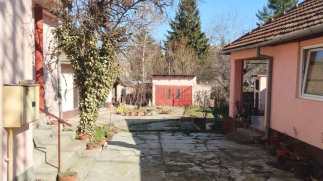 Kuća, Trosoban, Prodaja, 133m2, Čerević, Okolno mesto, Milenka Šerbana