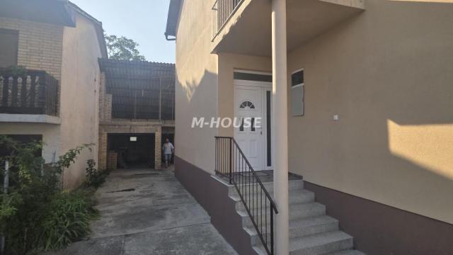 Kuća, Trosoban, Prodaja, 72m2, Širi centar, Gradska lokacija, Apatin