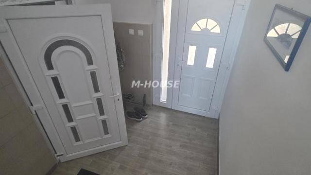 Kuća, Trosoban, Prodaja, 72m2, Širi centar, Gradska lokacija, Apatin