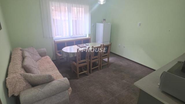 Kuća, Trosoban, Prodaja, 72m2, Širi centar, Gradska lokacija, Apatin