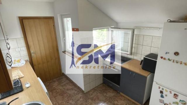 Stan, Prodaja, 105m2, Zemun polje, Zemun, Žike Mesarovića