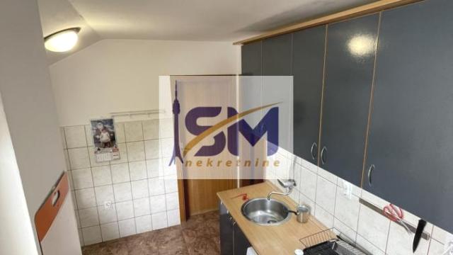 Stan, Prodaja, 105m2, Zemun polje, Zemun, Žike Mesarovića