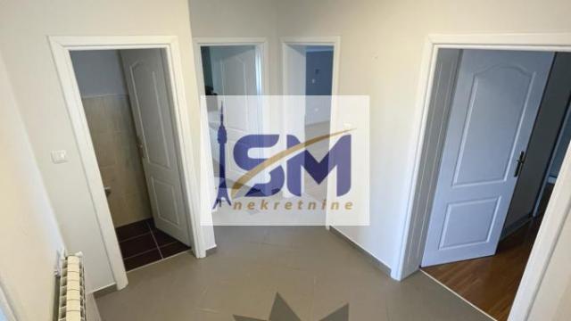 Stan, četvorosoban, Izdavanje, 106m2, Ugrinovci, Zemun, Zemunska