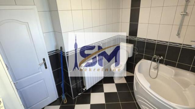 Stan, četvorosoban, Izdavanje, 106m2, Ugrinovci, Zemun, Zemunska