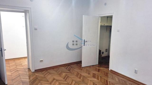 Stan, četvorosoban, Izdavanje, 88m2, Dorćol, Stari grad, Cara Uroša