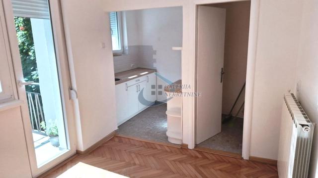 Stan, četvorosoban, Izdavanje, 88m2, Dorćol, Stari grad, Cara Uroša