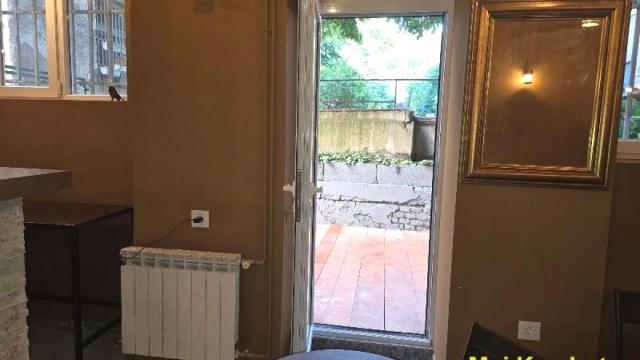Poslovni prostor, Izdavanje, 40m2, Pravni fakultet, Vračar, Bulevar kralja Aleksandra