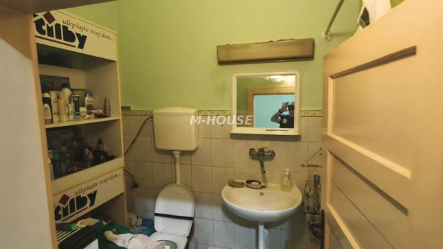 Kuća, četvorosoban, Prodaja, 200m2, Logor, Gradska lokacija, Sombor