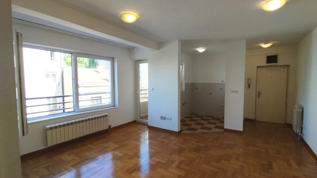 Stan, Trosoban, Prodaja, 65m2, Crveni krst, Vračar, Kajmakcalanska