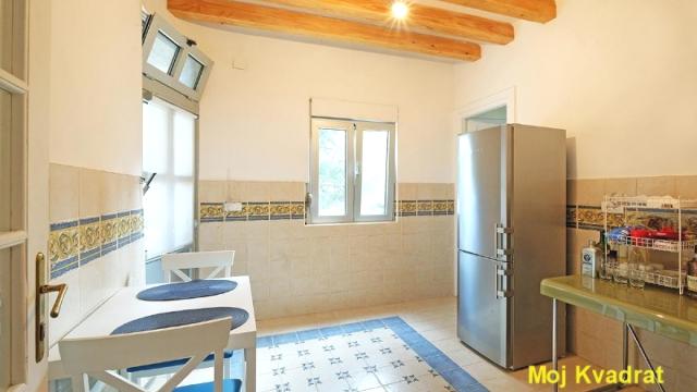 Stan, četvorosoban, Prodaja, 77m2, Dušanovac, Voždovac, Krivolačka