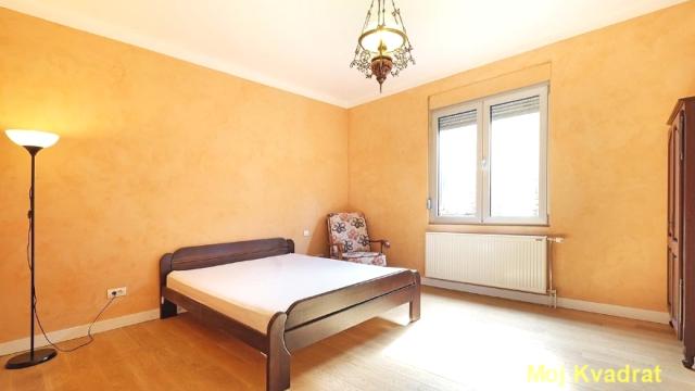 Stan, četvorosoban, Prodaja, 77m2, Dušanovac, Voždovac, Krivolačka