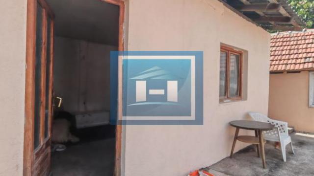 Kuća, Trosoban, Prodaja, 72m2, Žabare, Gradska lokacija, Paraćin