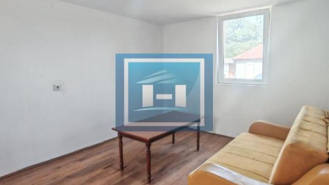 Kuća, Trosoban, Prodaja, 72m2, Žabare, Gradska lokacija, Paraćin