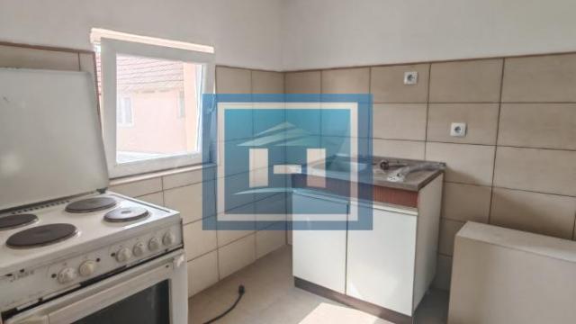 Kuća, Trosoban, Prodaja, 72m2, Žabare, Gradska lokacija, Paraćin