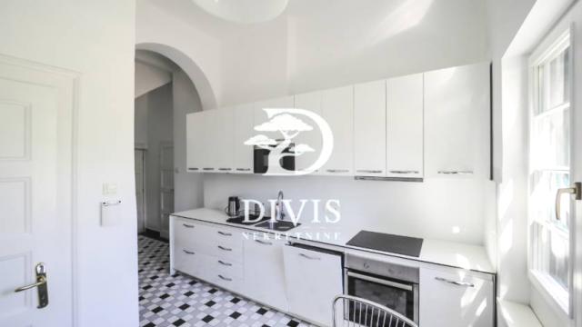 Kuća, Petosoban i veći, Izdavanje, 340m2, Užička