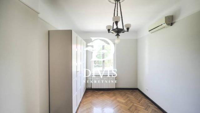 Kuća, Petosoban i veći, Izdavanje, 340m2, Užička