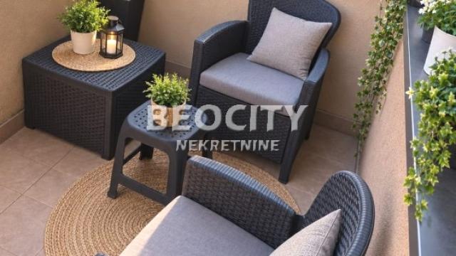 Stan, Trosoban, Prodaja, 85m2, Karaburma, Palilula, Marijane Gregoran 1 Prolaz