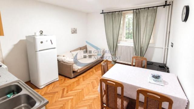 Stan, Dvoiposoban, Prodaja, 43m2, Banovo brdo, Čukarica, Žarka Vukovića Pucara