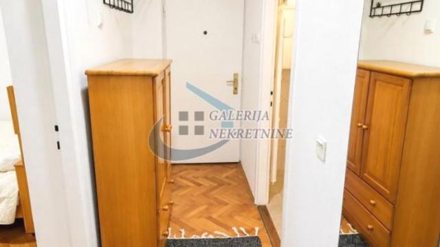 Stan, Dvoiposoban, Prodaja, 43m2, Banovo brdo, Čukarica, Žarka Vukovića Pucara