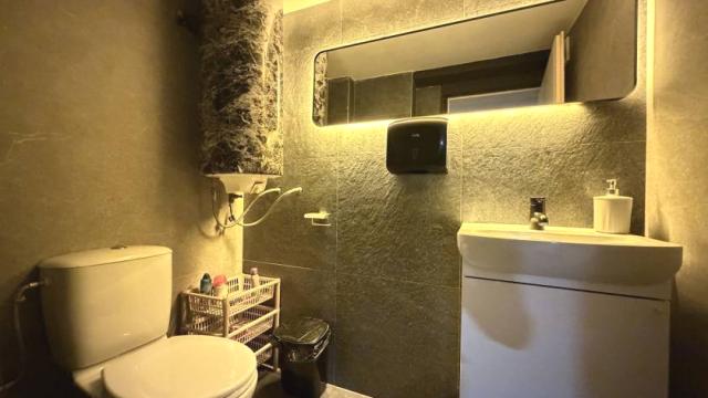Poslovni prostor, Trosoban, Izdavanje, 60m2, Beogradska