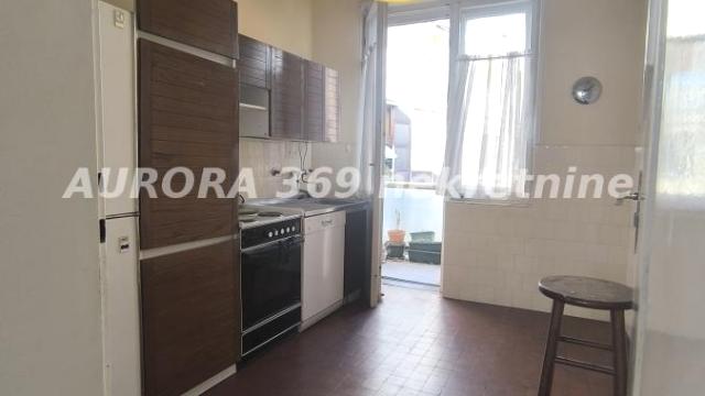 Stan, Dvosoban, Prodaja, 75m2, Hram svetog Save, Vračar, Beograd