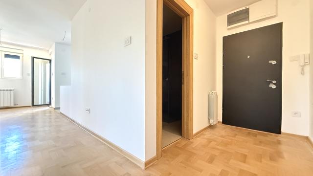 Stan, Trosoban, Prodaja, 65m2, Ruđera Boškovića