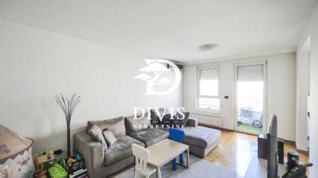Stan, Dvosoban, Prodaja, 60m2, Bulevar Crvene Armije