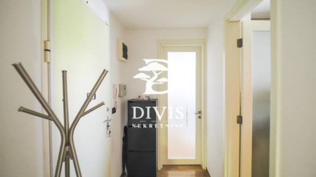 Stan, Dvosoban, Prodaja, 60m2, Bulevar Crvene Armije