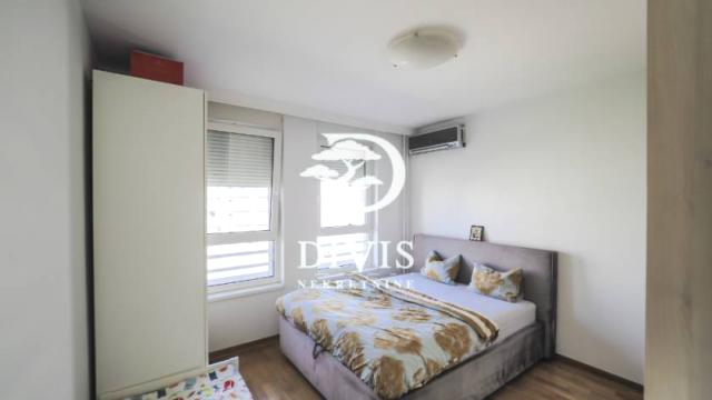 Stan, Dvosoban, Prodaja, 60m2, Bulevar Crvene Armije