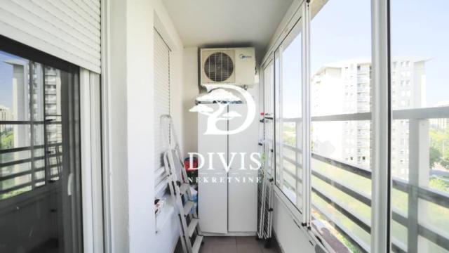Stan, Dvosoban, Prodaja, 60m2, Bulevar Crvene Armije