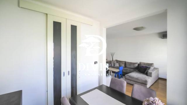 Stan, Dvosoban, Prodaja, 60m2, Bulevar Crvene Armije