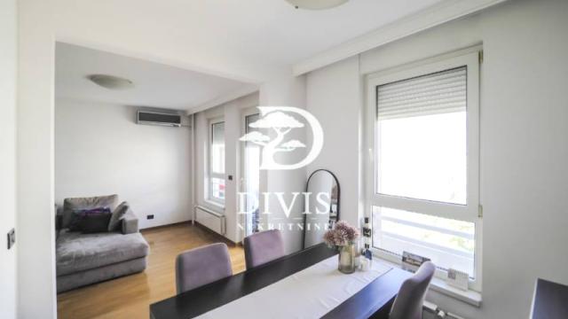 Stan, Dvosoban, Prodaja, 60m2, Bulevar Crvene Armije