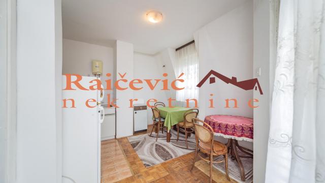 Stan, Trosoban, Prodaja, 72m2, Crveni krst, Vračar, Vojislava Ilica