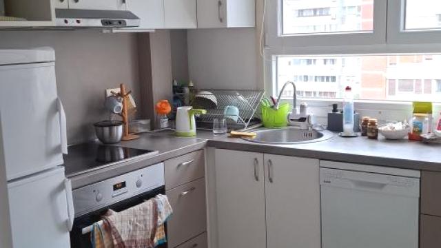 Stan, Dvosoban, Prodaja, 65m2, Blok 70 (kineski tržni centar), Novi Beograd, Jurija Gagarina
