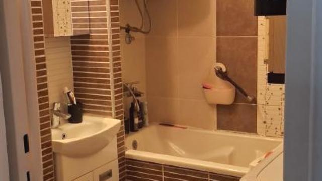 Stan, Dvosoban, Prodaja, 65m2, Blok 70 (kineski tržni centar), Novi Beograd, Jurija Gagarina